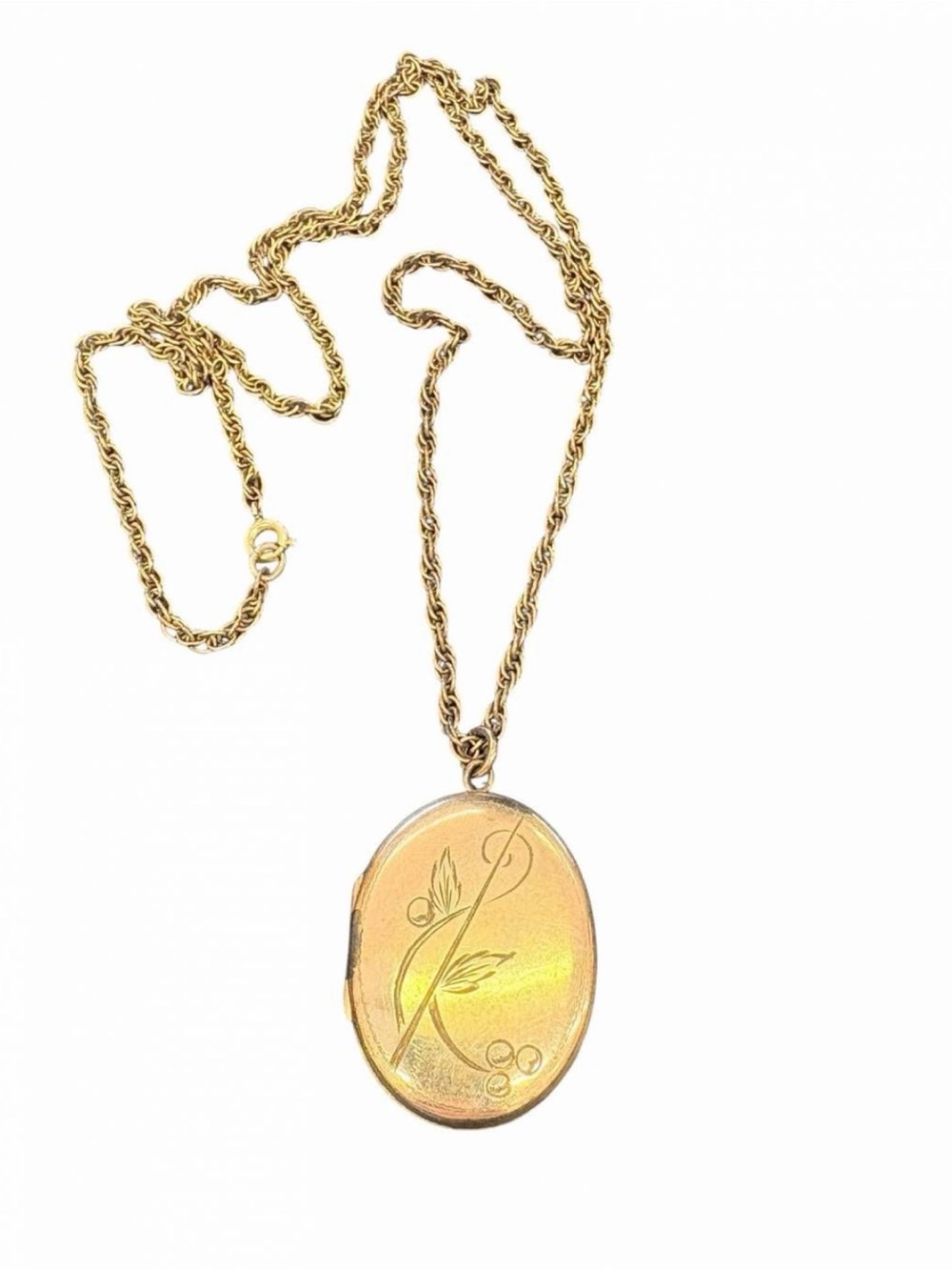 Source Unknown Gold Oval Locket Necklace with Engraved Floral Motif